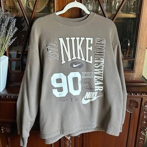 Nike Women’s Phoenix Fleece Mink Brown Graphic Crewneck Sweatshirt
